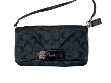 Wristlet Designer By Coach, Size: Medium Cheap