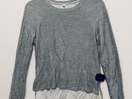 Athletic Top Long Sleeve Collar By Fabletics In Grey, Size: Xs Fashion