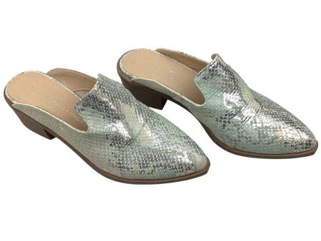 Shoes Flats By Chinese Laundry In Snakeskin Print, Size: 6 Online Sale