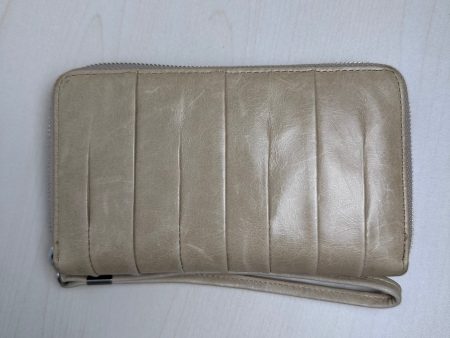 Wristlet By Hobo Intl, Size: Medium For Cheap