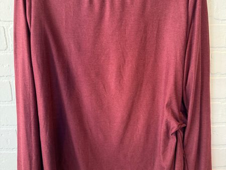 Athletic Top Long Sleeve Crewneck By Old Navy In Red, Size: L Sale